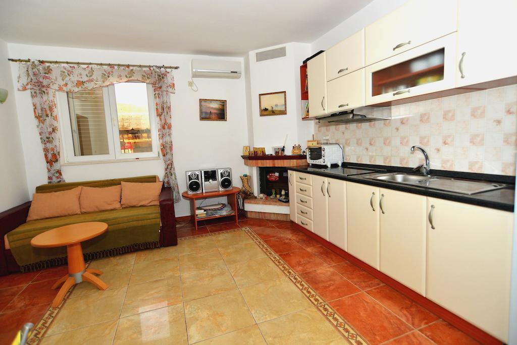 Apartment Sm Херцег Нови Стая снимка