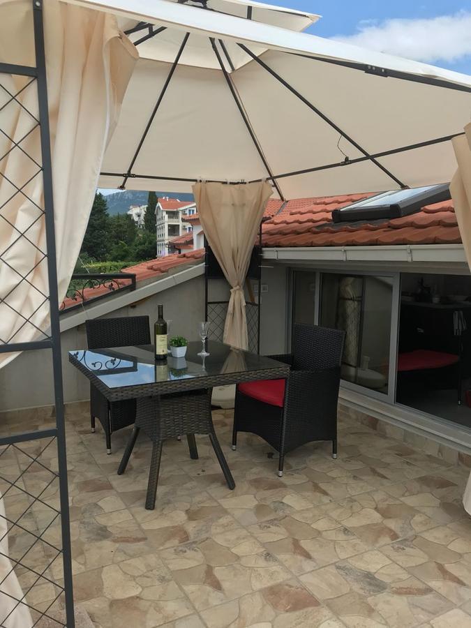 Apartment Sm Херцег Нови Екстериор снимка